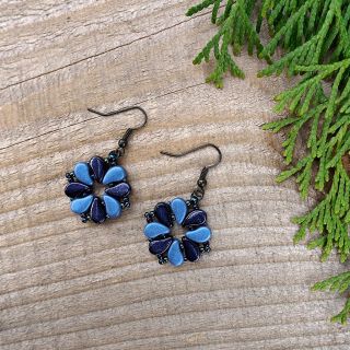 Milujete podívanou na hvězdnou oblohu nebo tajemnou podstatu vesmíru? 💫 Pak tady pro vás něco máme 😊 Náušnice HEKABÉ -...